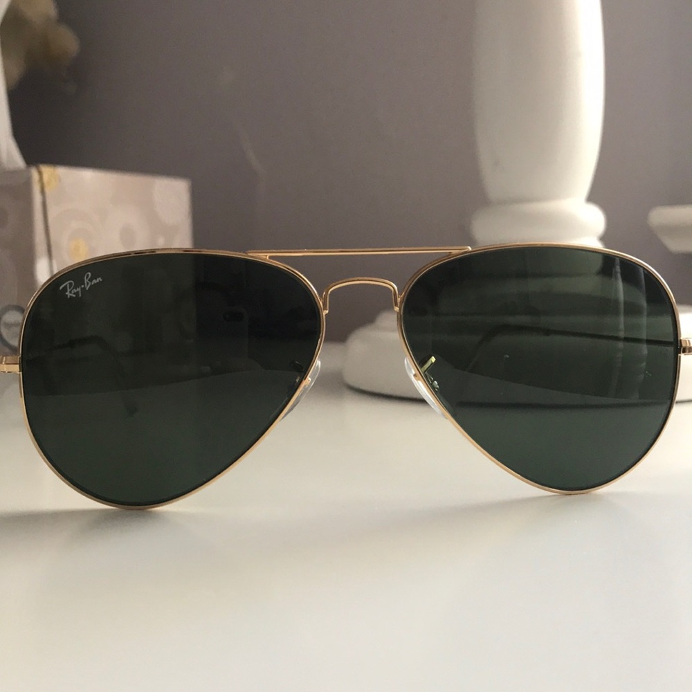 Classic Ray Ban aviators